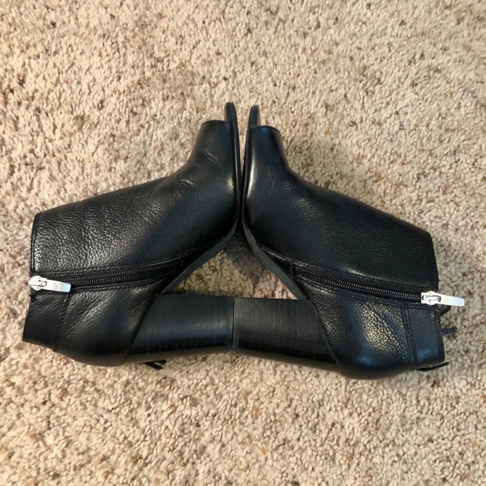 Cute Booties - Picture 6 of 9